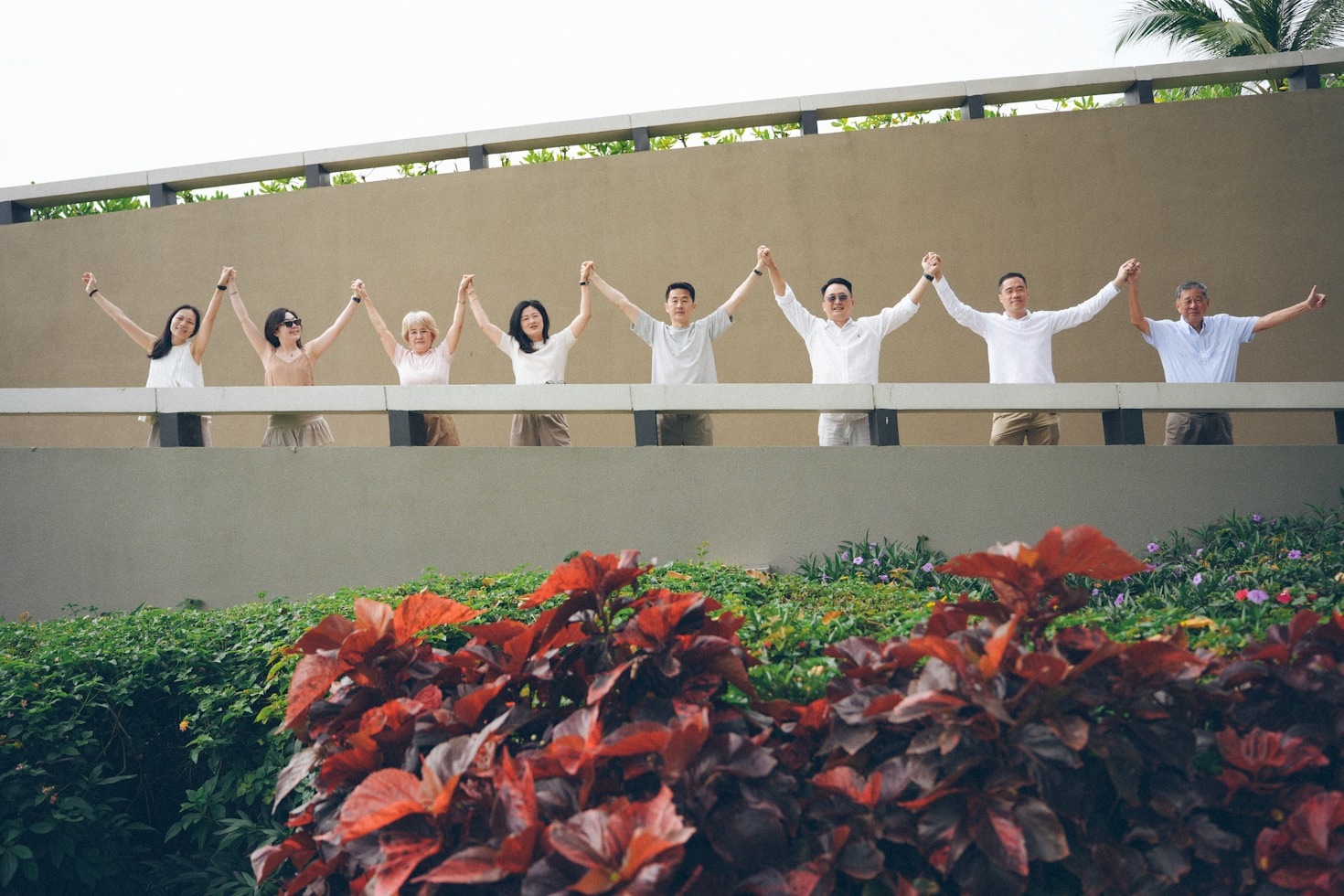 The Power of Resource Sharing in Local Growth